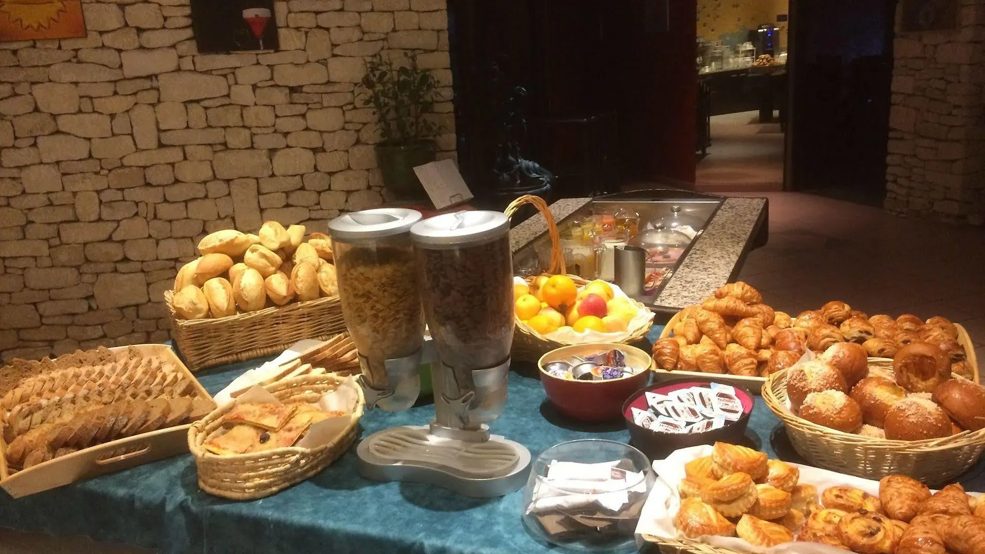 Hotel Lou Mistralou Saint-Andiol Frankreich